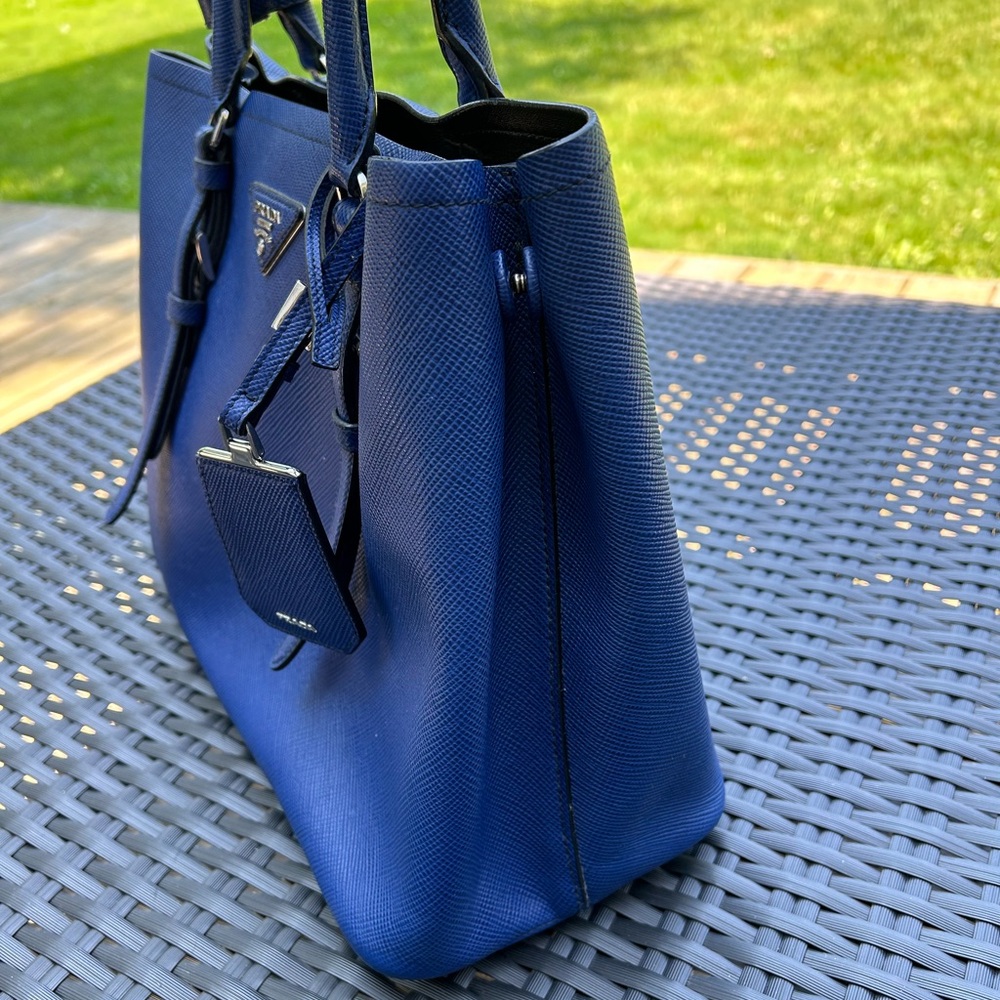 Prada authentic - Picture 7 of 12